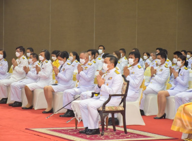 พิธีวางพานพุ่มและถวายบังคมเนื่องในวันคล้ายวันพระบรมราชสมภพ ... พารามิเตอร์รูปภาพ 7