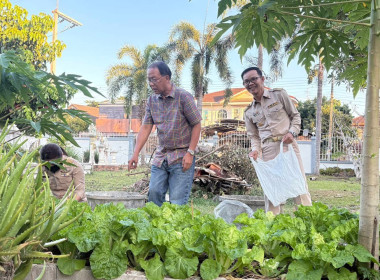 ผอ.ต้น นำทีม 🤝 ศูนย์ฯ 9 คารวะ "ท่านอัชฌา" ... พารามิเตอร์รูปภาพ 10