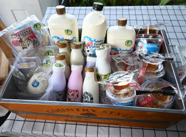 คณะผู้บริหารฯ ลงพื้นที่เยี่ยมสหกรณ์โคนมการเกษตรไชยปราการ พารามิเตอร์รูปภาพ 69