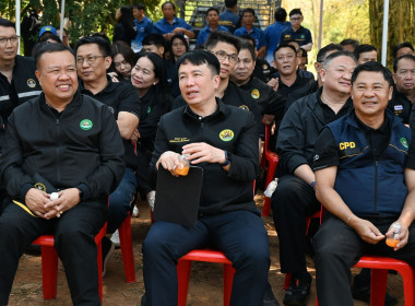 คณะผู้บริหารฯ ลงพื้นที่เยี่ยมกลุ่มเกษตรกรทำไร่โป่งน้ำร้อน พารามิเตอร์รูปภาพ 10