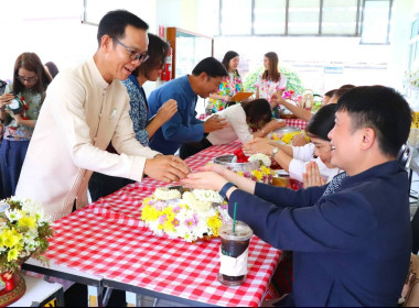 รดน้ำขอพรผู้บังคับบัญชาและผู้ใหญ่ที่เคารพนับถือ ... พารามิเตอร์รูปภาพ 9