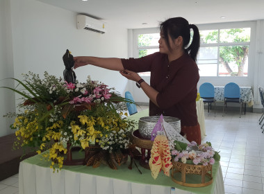 ศูนย์ฯ 9 จัดพิธีสรงน้ำพระ-รดน้ำดำหัว สืบสานประเพณีสงกรานต์ 🙏 พารามิเตอร์รูปภาพ 19