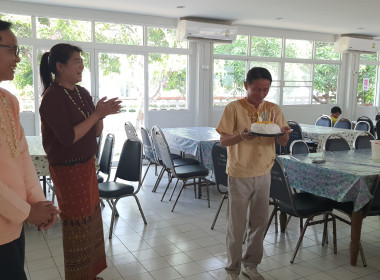 ศูนย์ฯ 9 จัดพิธีสรงน้ำพระ-รดน้ำดำหัว สืบสานประเพณีสงกรานต์ 🙏 พารามิเตอร์รูปภาพ 63