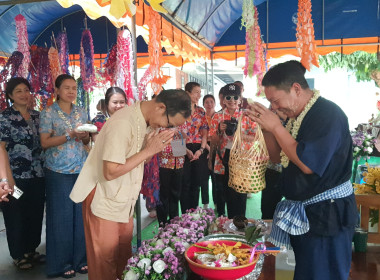 รดน้ำดำหัวสหกรณ์จังหวัดเชียงใหม่ สืบสานประเพณีสงกรานต์ 🙏 พารามิเตอร์รูปภาพ 19